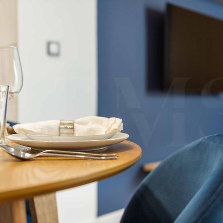Inviting Apartment In The Center By Rems Malaga Bagian luar foto
