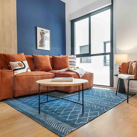Inviting Apartment In The Center By Rems Malaga Bagian luar foto
