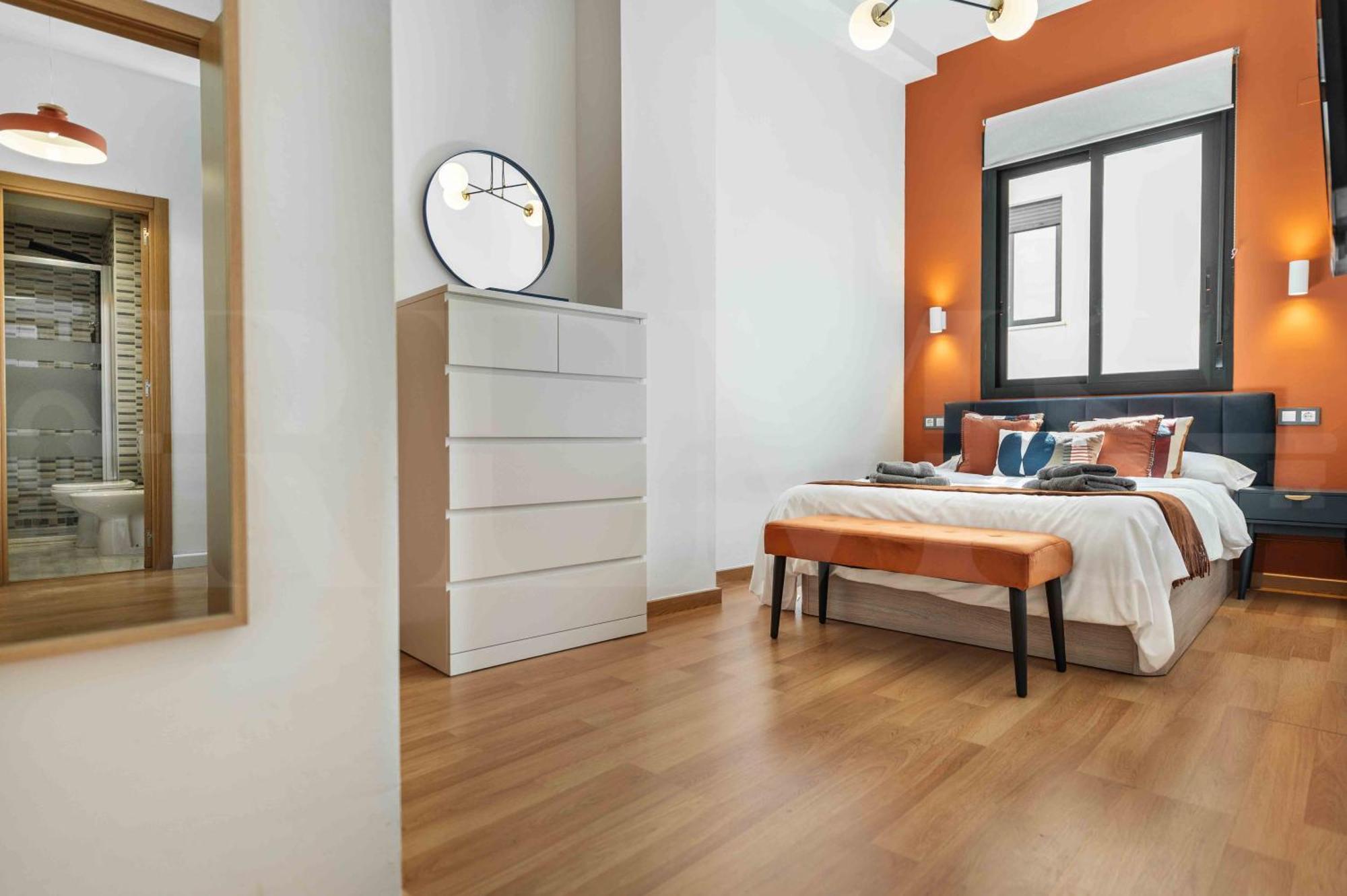 Inviting Apartment In The Center By Rems Malaga Bagian luar foto